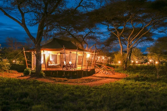 Embalakai Serengeti Camp · 外观与环境