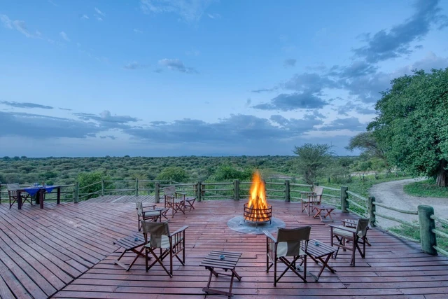 Mbali Mbali Tarangire River Camp · 露台与景观