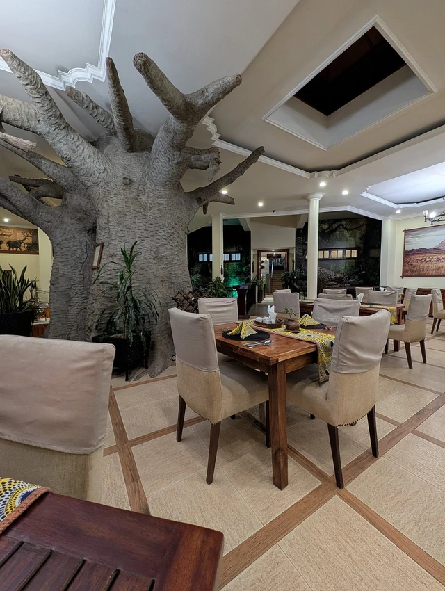 The African Tulip · 餐厅与用餐环境