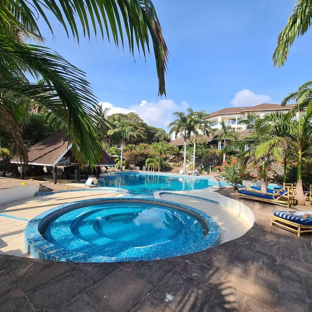 Diani reef · 泳池