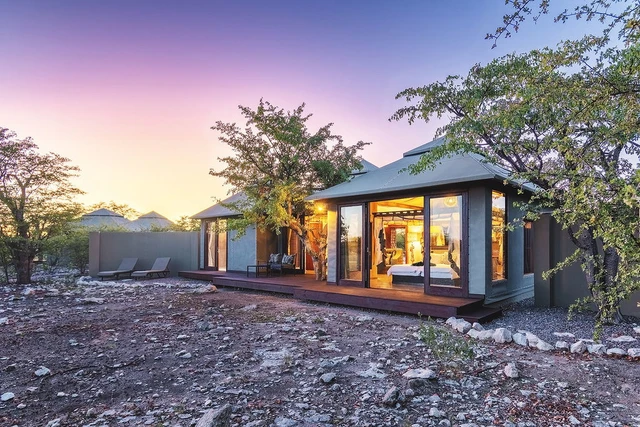 Etosha Oberland Lodge · 外观与环境