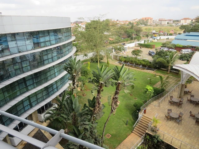 The Boma Nairobi · 外观与环境