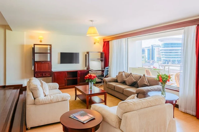 Mövenpick Hotel & Residences Nairobi · 休息区