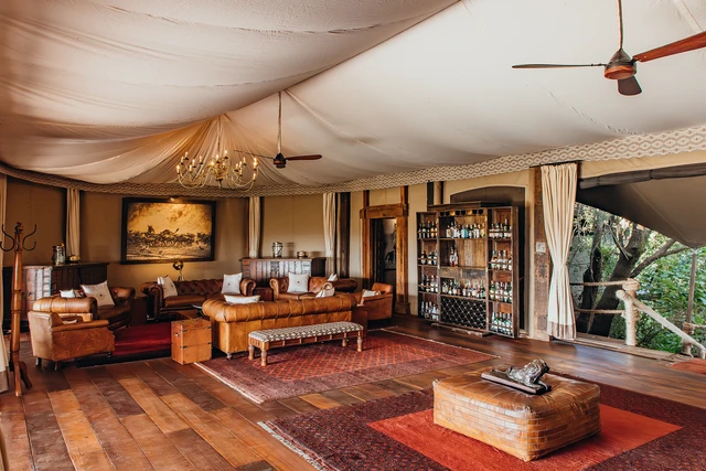 Mara Plains Camp · 餐厅与用餐环境