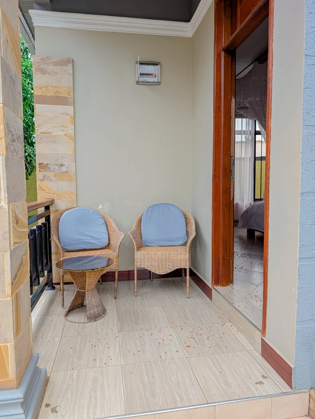 Ngare Lodge · 外观与环境
