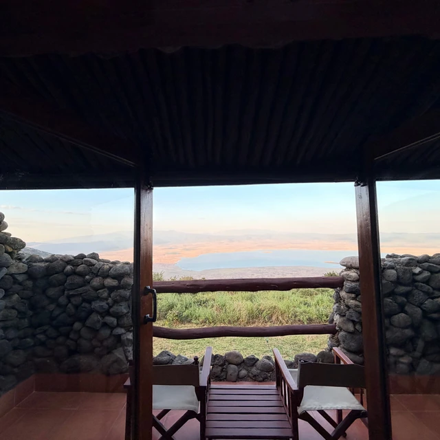 Ngorongoro Serena Safari Lodge · 露台与景观