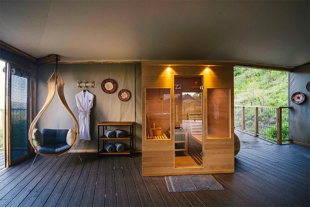 Neptune Serengeti Luxury Tented Camp · 浴室