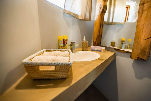 Manyara Safari Lodge · 浴室