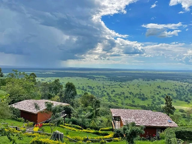 Twin Lakes Safari Lodge · 外观与环境