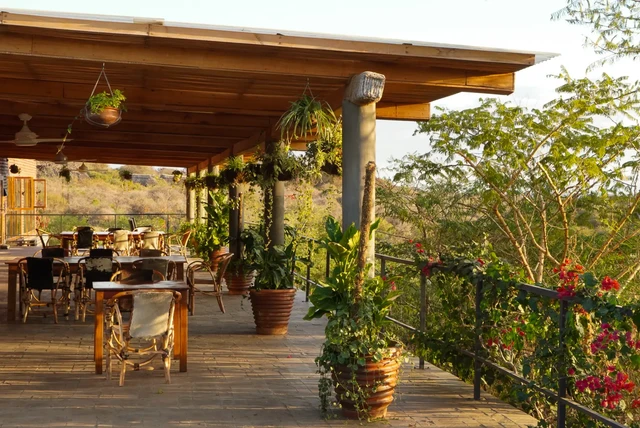 Suricata Boma Lodge · 餐厅与用餐环境