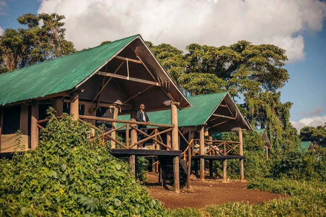Crater Forest Tented Camp · 外观与环境