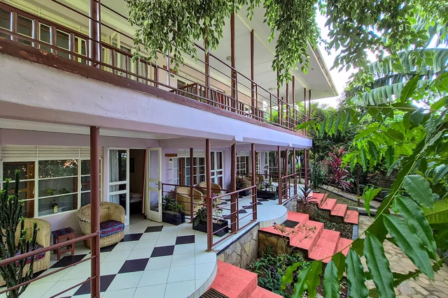 Papyrus Guest House · 外观与环境