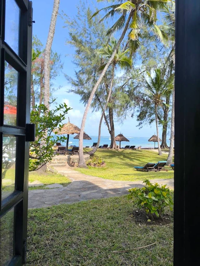Diani Sea Resort · 露台与景观