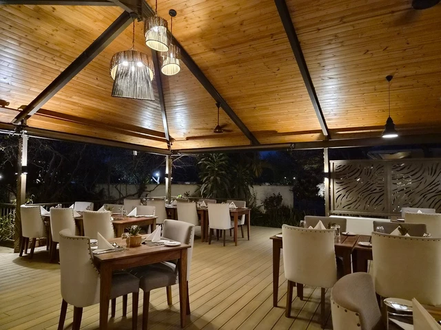 Insika Lodge · 餐厅与用餐环境