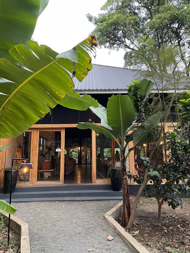 Arusha Farm House · 外观与环境