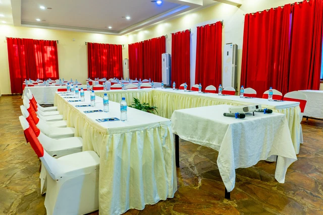 Weru Weru River Lodge · 会务空间