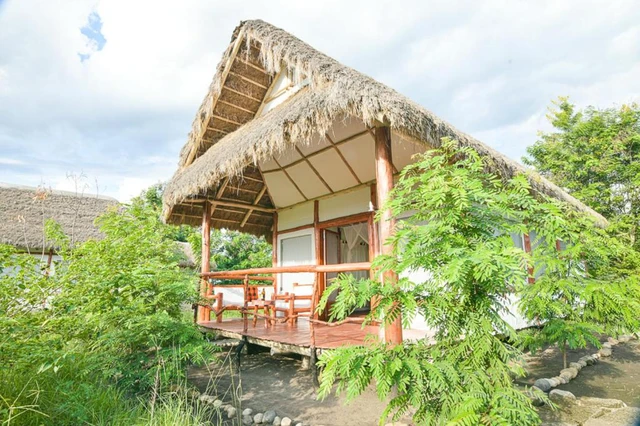 Kazinga Wilderness Safari Camp · 外观与环境