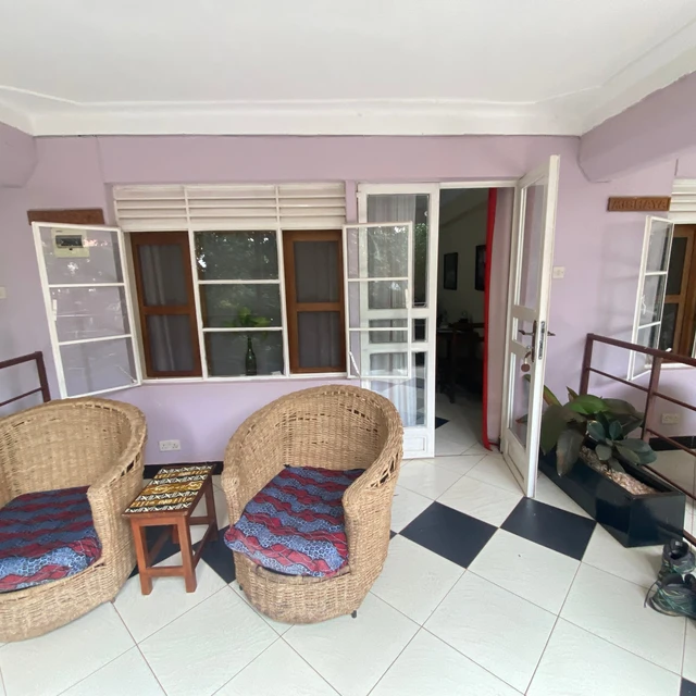 Papyrus Guest House · 露台与景观