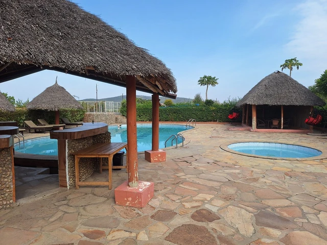 Enkorok Mara Camp · 泳池