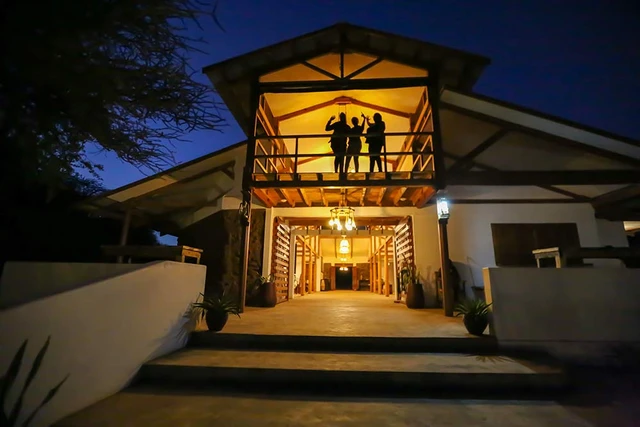 Manyara Safari Lodge · 外观与环境