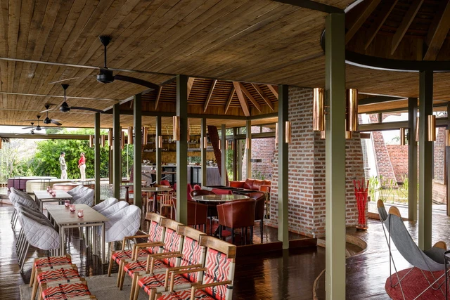 Angama Mara · 餐厅与用餐环境