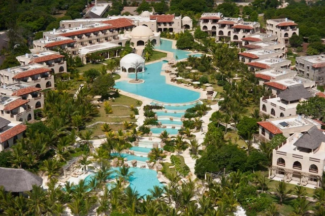 Swahili Beach Resort · 外观与环境