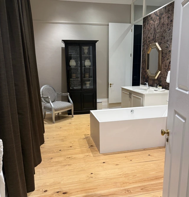 Dock House Boutique Hotel · 浴室