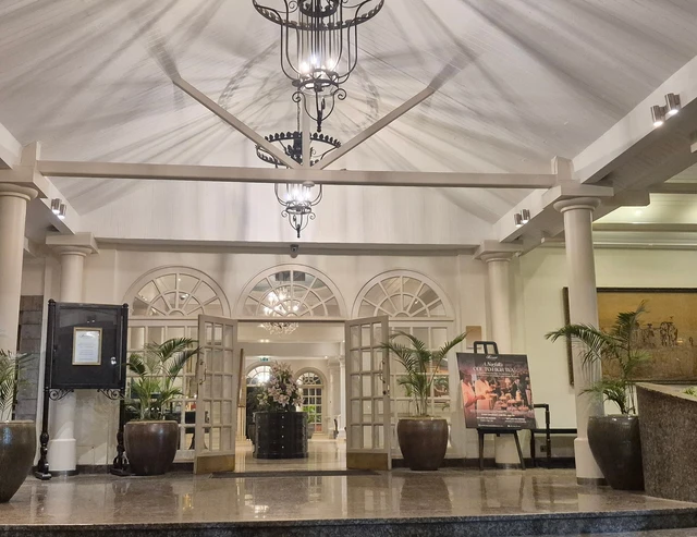 Fairmont The Norfolk · 大堂