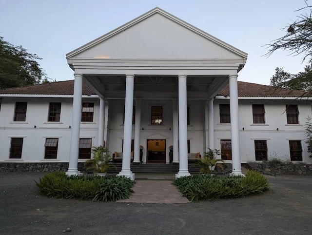 Amani Safari Lodge · 外观与环境