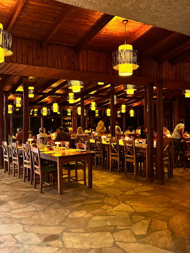 Sarova Mara Game Camp · 餐厅与用餐环境