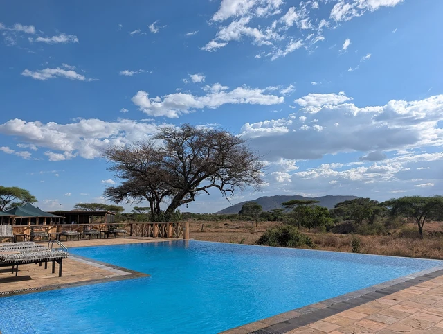 Nyota Serengeti Camp · 泳池