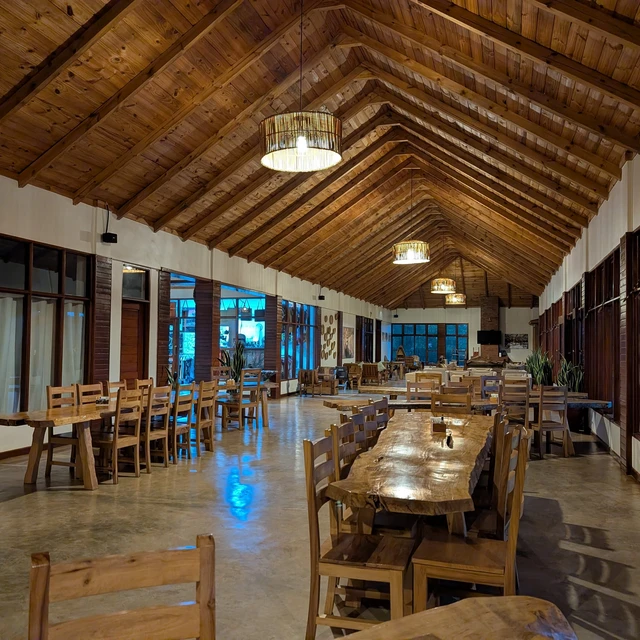Ngorongoro Marera Mountain View Lodge · 餐厅与用餐环境