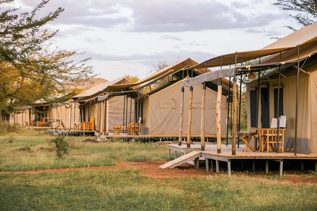 Kontiki Serengeti Camp · 外观与环境