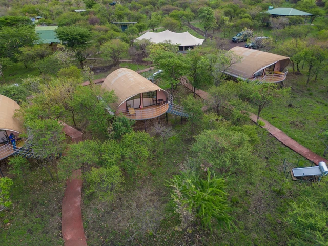 Ngorongoro Safari Lodge · 外观与环境