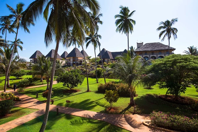Neptune Pwani Beach Resort & Spa · 外观与环境