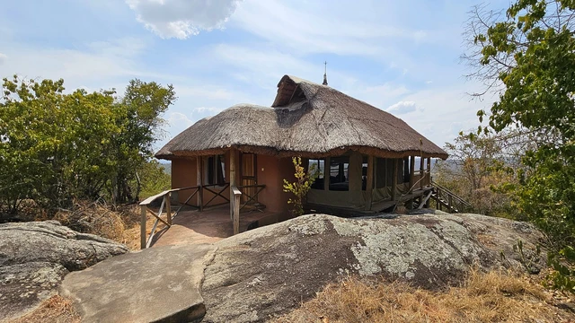 Mihingo Lodge · 外观与环境