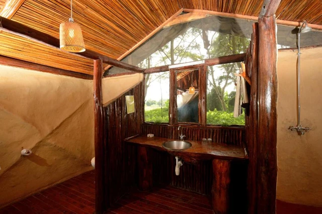 Migunga Tented Camp · 浴室