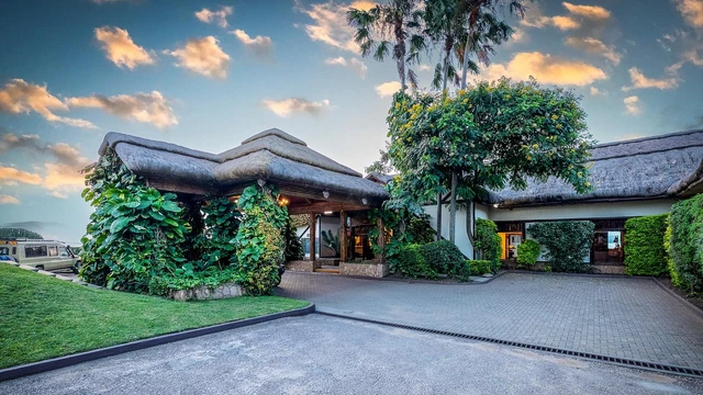 Mweya Safari Lodge · 外观与环境