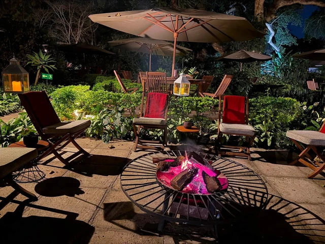 Arusha Coffee Lodge · 露台与景观
