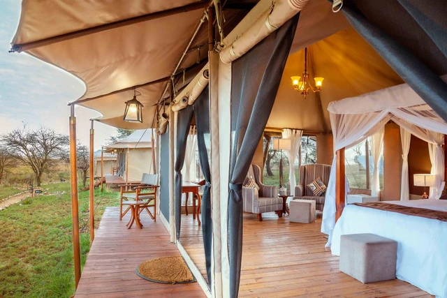 Matawi Serengeti Camp · 露台与景观