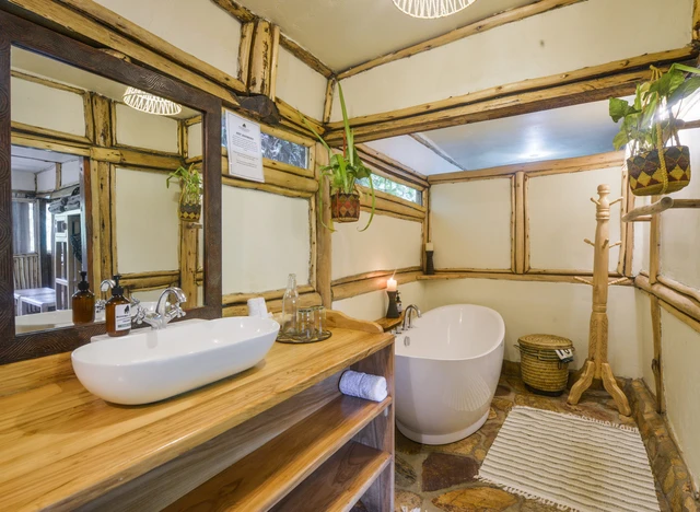 Buhoma Lodge · 浴室