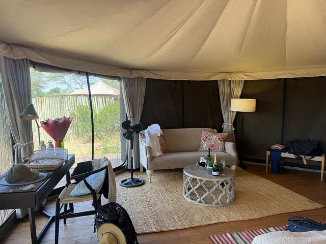 The River Camp · 休息区