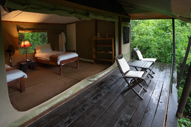 Rhino River Camp · 客房