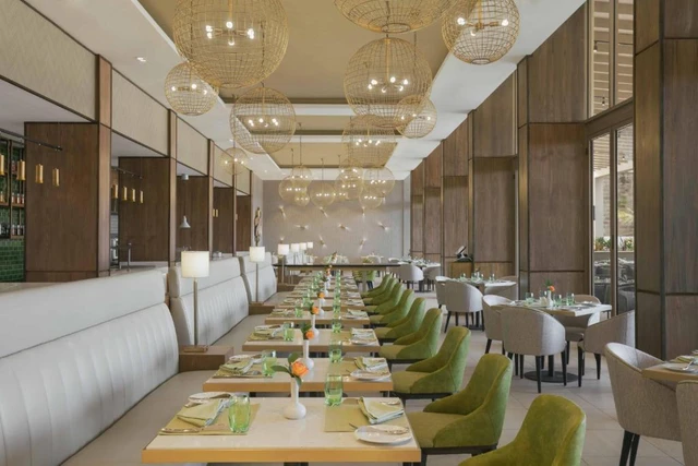 Four Points by Sheraton Nairobi Airport · 餐厅与用餐环境