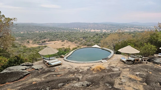 Mihingo Lodge · 泳池