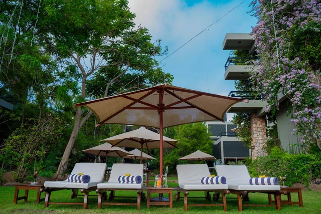 Taita Hills Safari Resort & Spa · 泳池