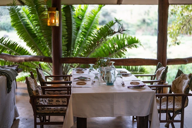 Kitich Forest Camp · 餐厅与用餐环境