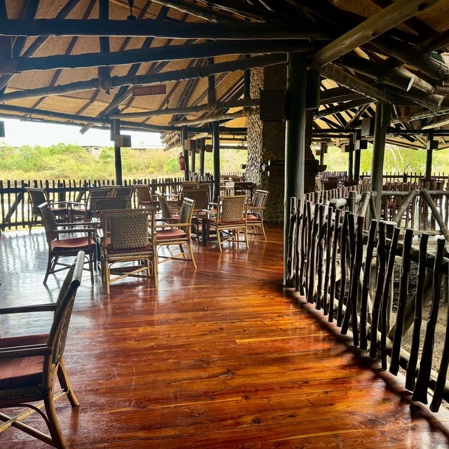 Mara Simba Lodge · 餐厅与用餐环境