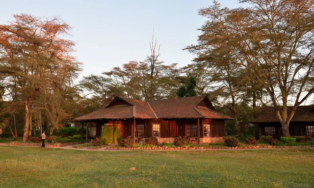 Ol Tukai Lodge Amboseli · 外观与环境