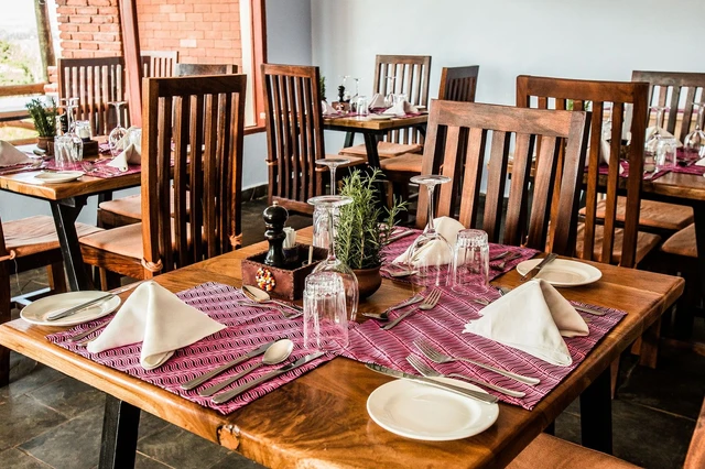 Kankari Lodge · 餐厅与用餐环境